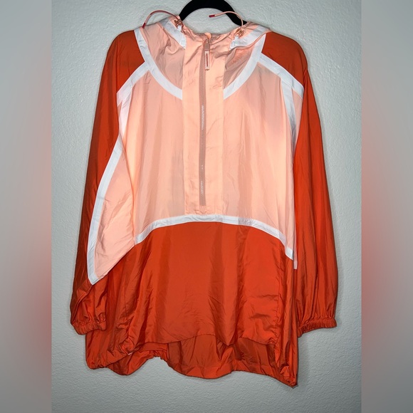 FP Movement Care FP Like The Wind Logo Jacket - Picture 7 of 13